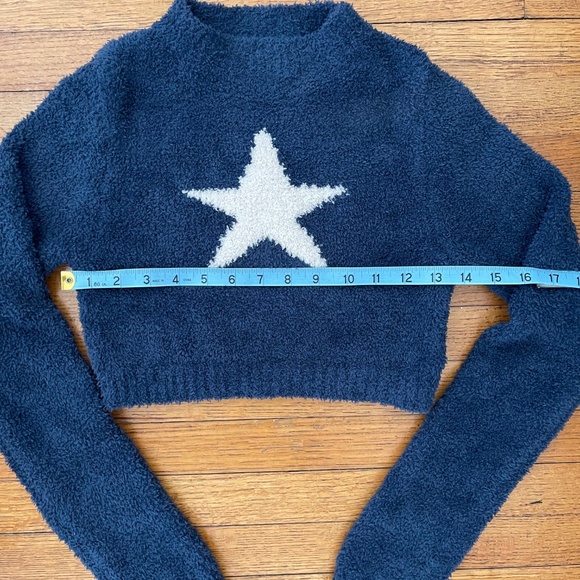EUC Edikted Mega Star cropped long sleeve Blue Sweater Size Small - Picture 7 of 7